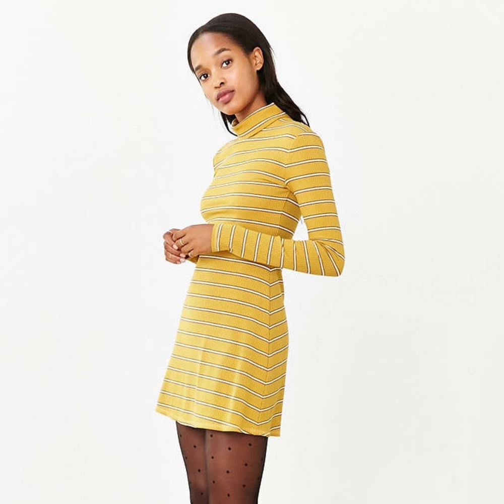 SOLD‼️UO BDG • Kaylyn Ribbed Turtleneck Mini Dress - Picture 5 of 6